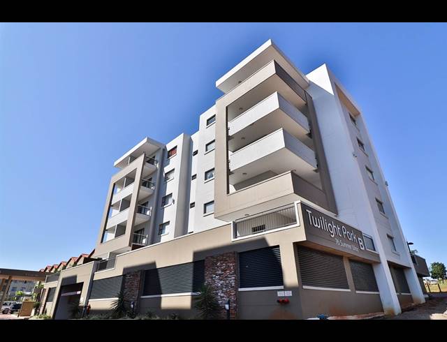 2 BEDROOM APARTMENT FOR SALE IN UMHLANGA RIDGE